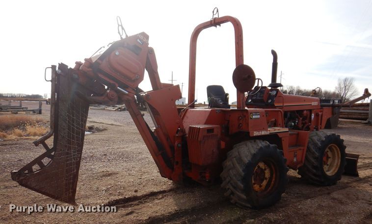 image for item KW9607 1995 Ditch Witch 8020  vibratory cable plow