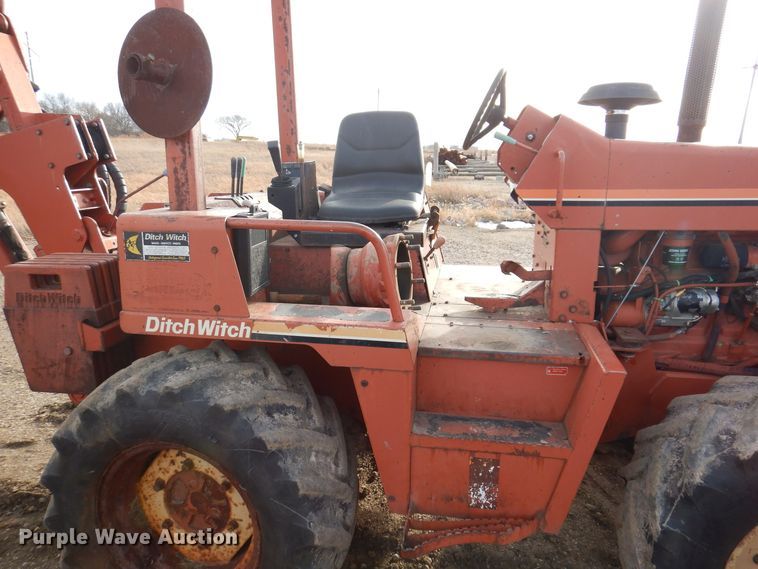 image for item KW9607 1995 Ditch Witch 8020  vibratory cable plow