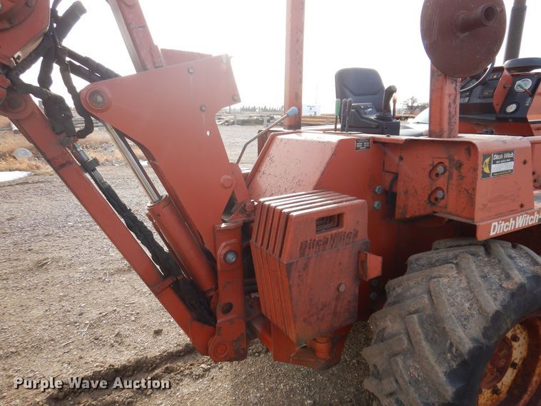 image for item KW9607 1995 Ditch Witch 8020  vibratory cable plow