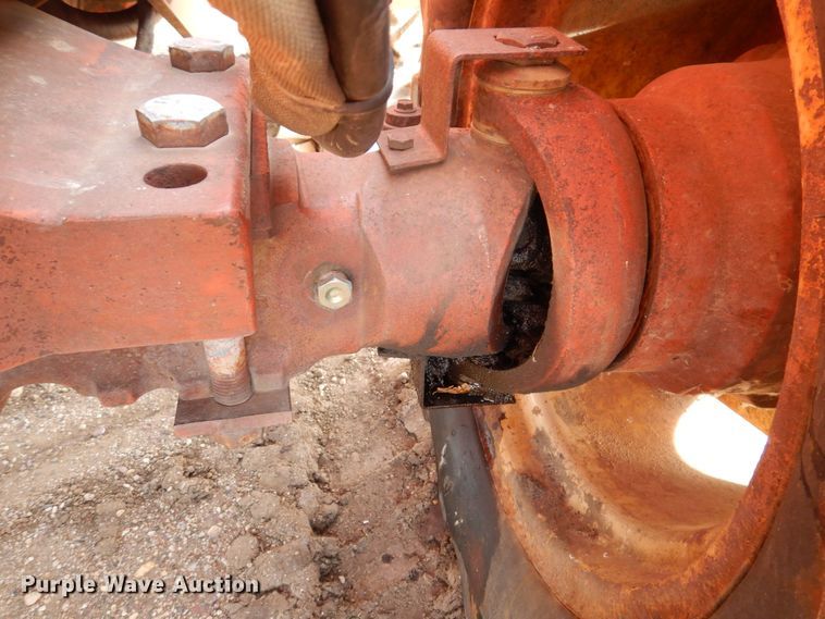 image for item KW9607 1995 Ditch Witch 8020  vibratory cable plow