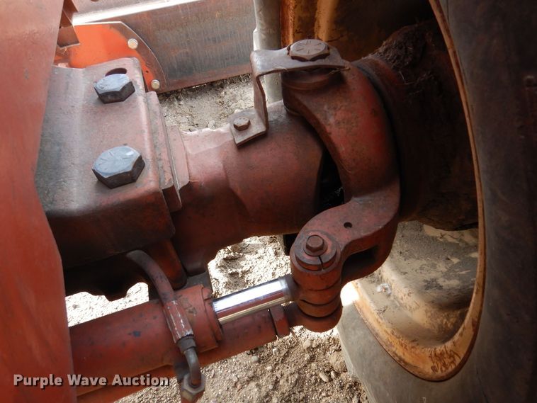 image for item KW9607 1995 Ditch Witch 8020  vibratory cable plow