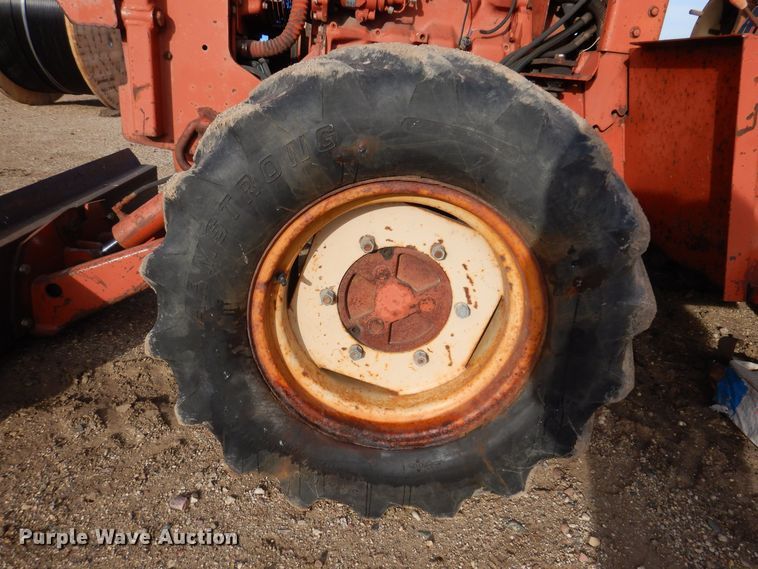 image for item KW9607 1995 Ditch Witch 8020  vibratory cable plow