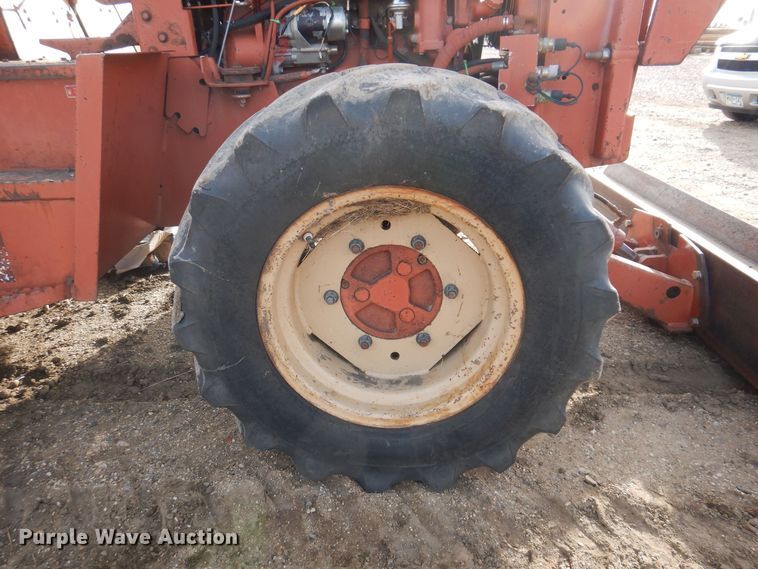 image for item KW9607 1995 Ditch Witch 8020  vibratory cable plow