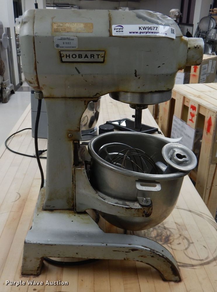 image for item KW9677 Hobart A120  mixer
