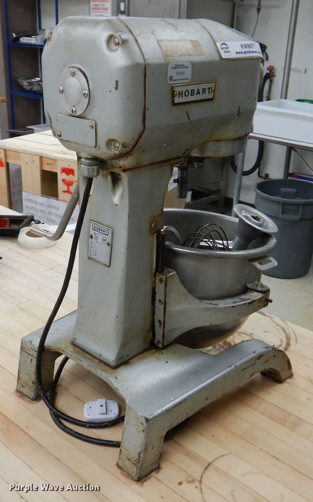image for item KW9677 Hobart A120  mixer