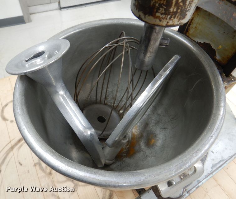 image for item KW9677 Hobart A120  mixer