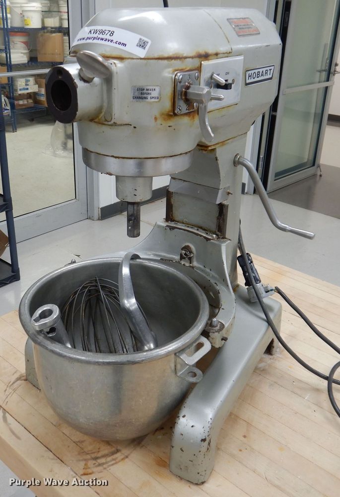 Hobart A120 mixer in Ottumwa, IA Item KW9678 sold Purple Wave
