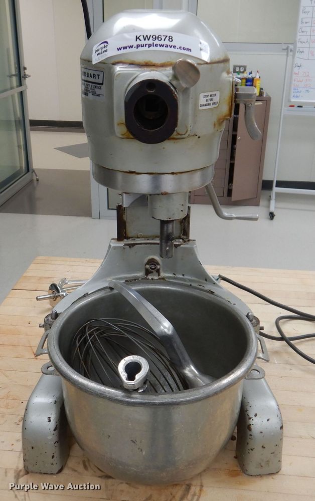 image for item KW9678 Hobart A120  mixer
