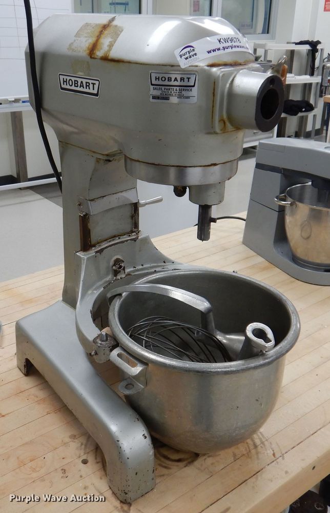 image for item KW9678 Hobart A120  mixer