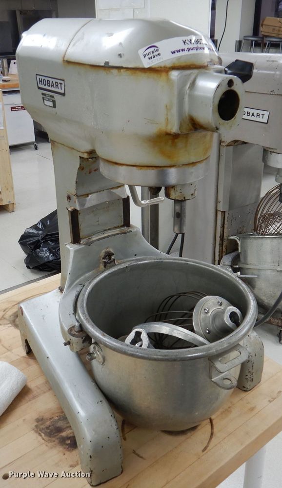 image for item KW9679 Hobart A120  mixer