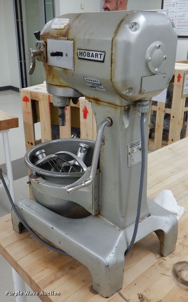 image for item KW9679 Hobart A120  mixer