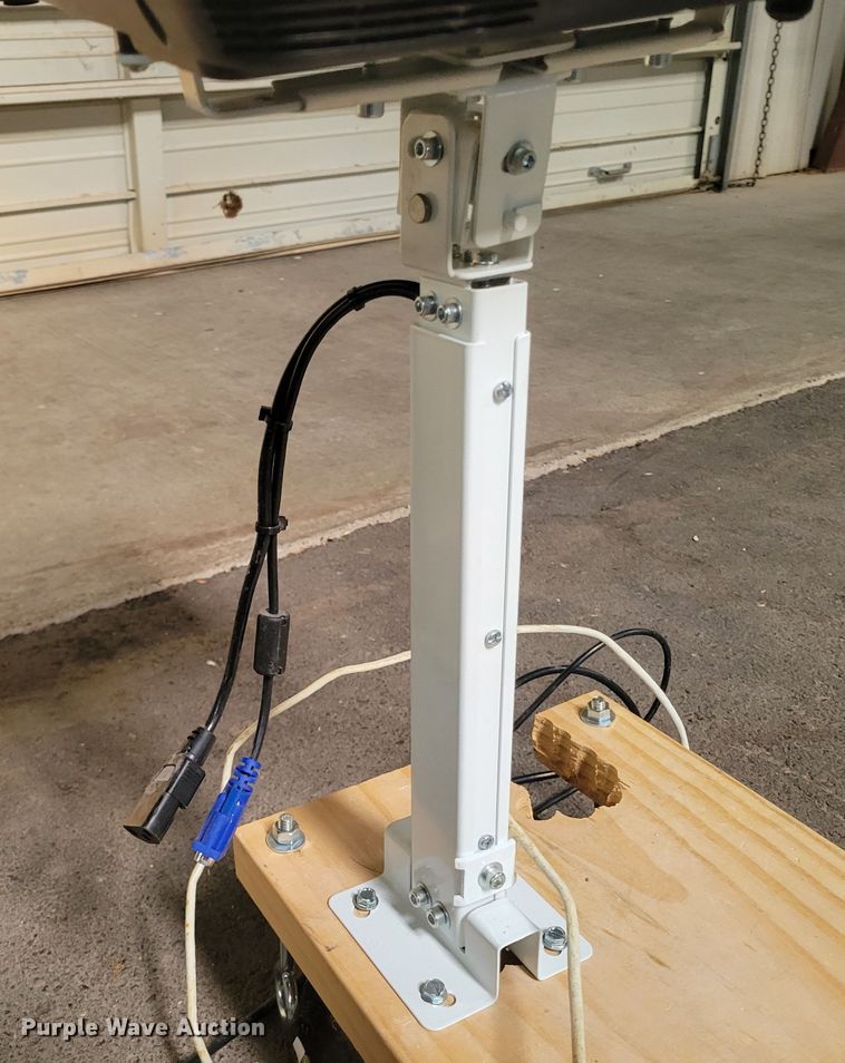 image for item LG9349 Epson H326A  projector