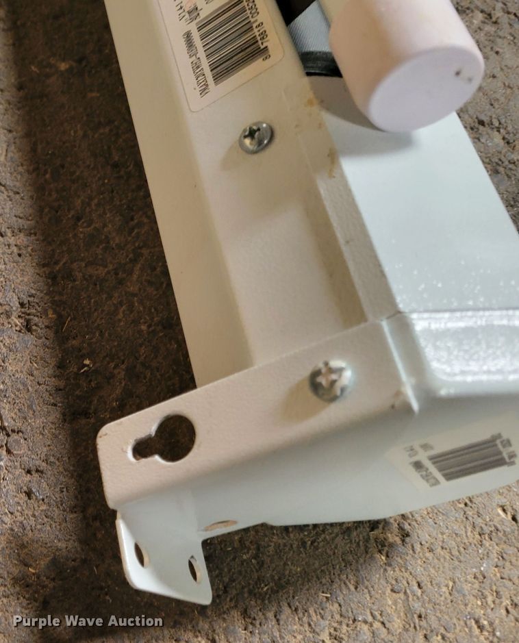 image for item LG9349 Epson H326A  projector