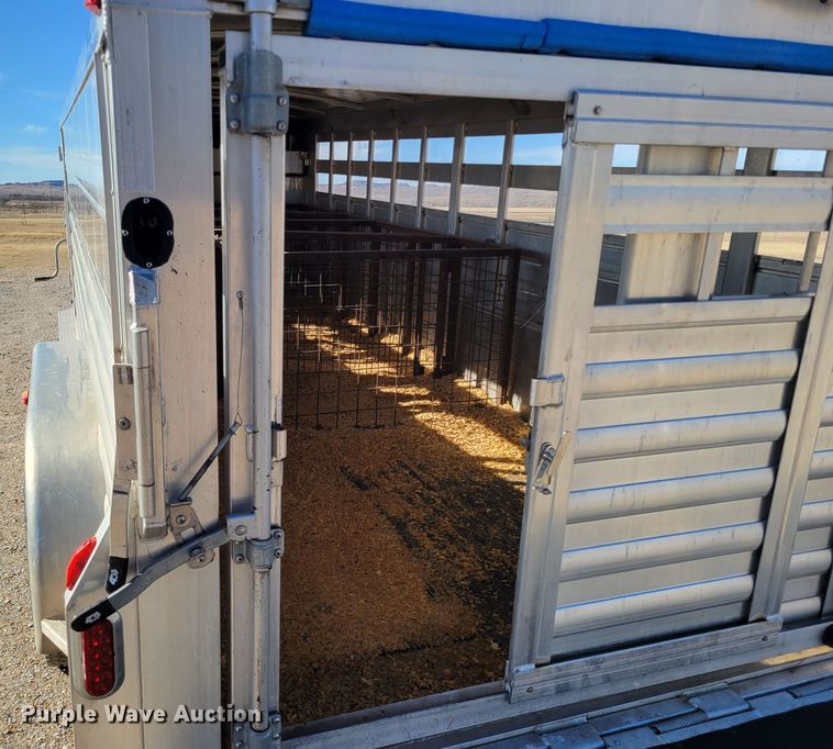 image for item LG9350 2008 4 Star Trailers  livestock trailer