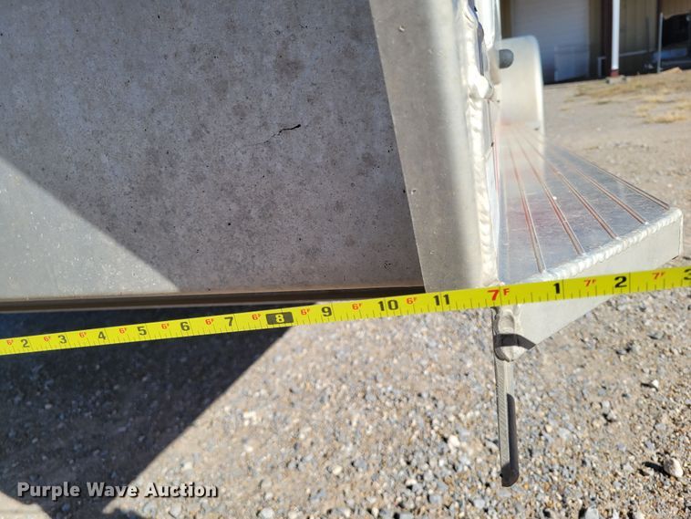 image for item LG9350 2008 4 Star Trailers  livestock trailer