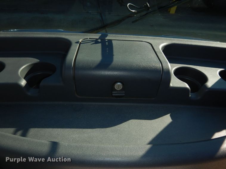 image for item LG9977 2014 Polaris Gem e6  utility vehicle