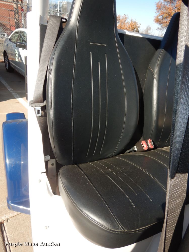 image for item LG9977 2014 Polaris Gem e6  utility vehicle