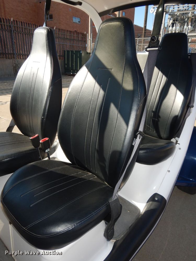 image for item LG9977 2014 Polaris Gem e6  utility vehicle