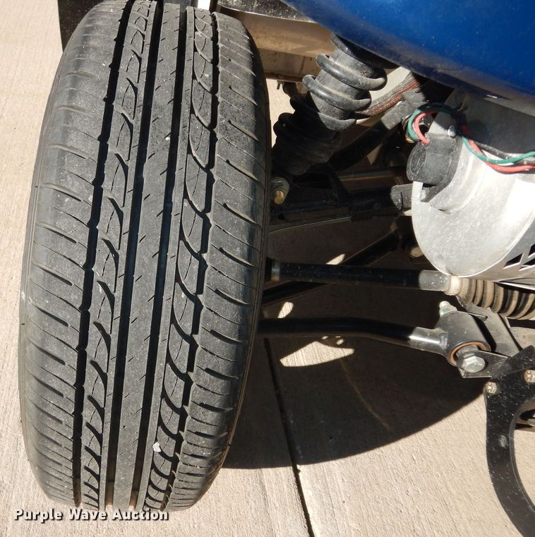 image for item LG9977 2014 Polaris Gem e6  utility vehicle