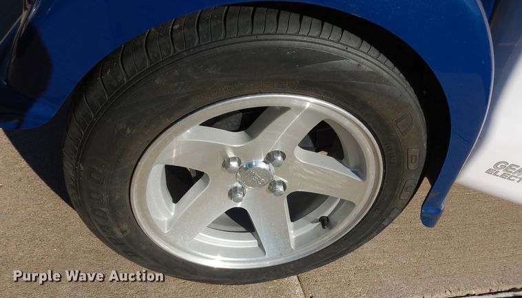 image for item LG9977 2014 Polaris Gem e6  utility vehicle