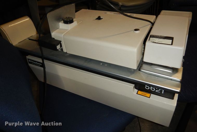 Pitney Bowes envelope sealing machine in Emporia, KS Item LG9990 sold