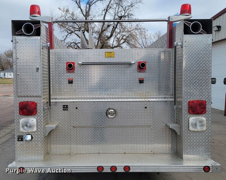 image for item LL9732 1990 Ford F800  pumper fire truck