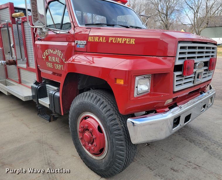image for item LL9732 1990 Ford F800  pumper fire truck