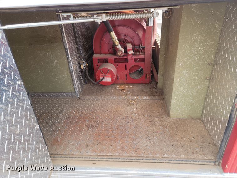 image for item LL9732 1990 Ford F800  pumper fire truck