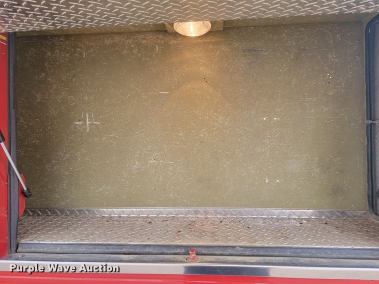 image for item LL9732 1990 Ford F800  pumper fire truck