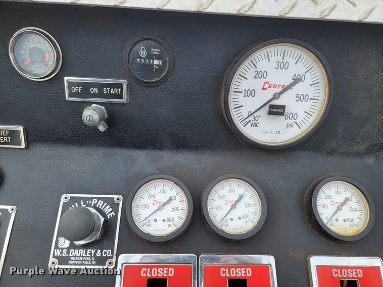 image for item LL9732 1990 Ford F800  pumper fire truck