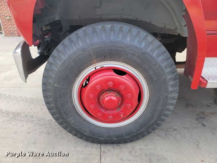 image for item LL9732 1990 Ford F800  pumper fire truck