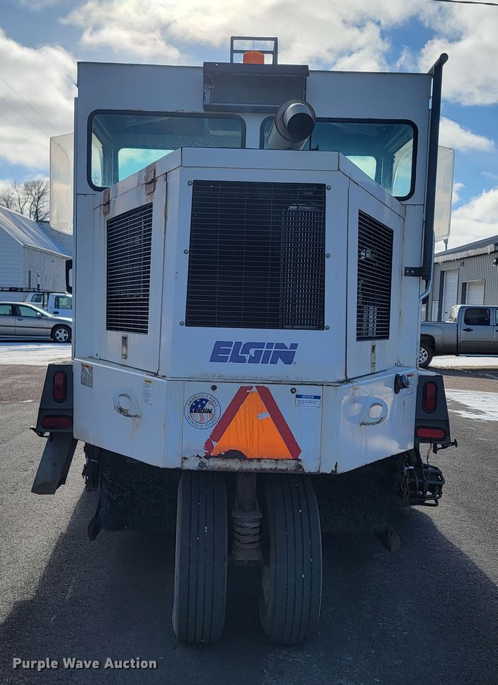 image for item LL9747 2002 Elgin Pelican P  street sweeper