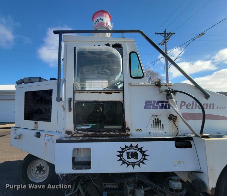 image for item LL9747 2002 Elgin Pelican P  street sweeper