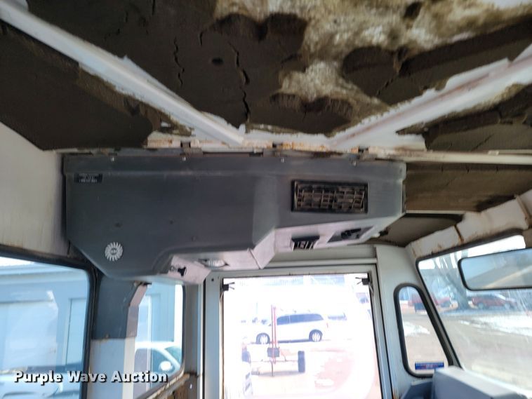 image for item LL9747 2002 Elgin Pelican P  street sweeper