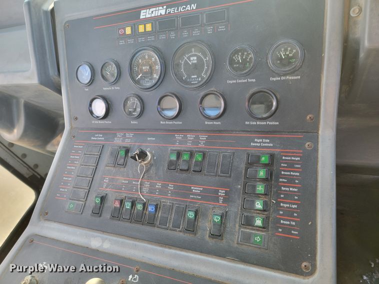 image for item LL9747 2002 Elgin Pelican P  street sweeper