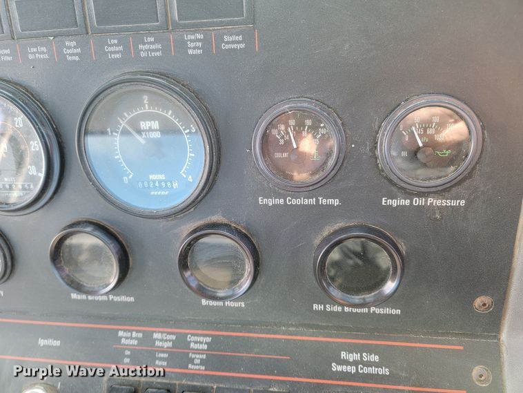 image for item LL9747 2002 Elgin Pelican P  street sweeper