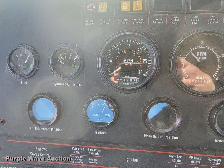 image for item LL9747 2002 Elgin Pelican P  street sweeper