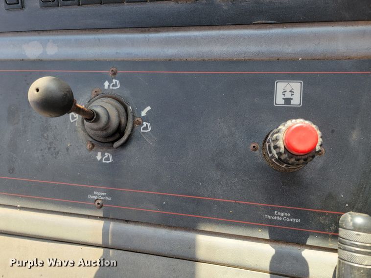 image for item LL9747 2002 Elgin Pelican P  street sweeper