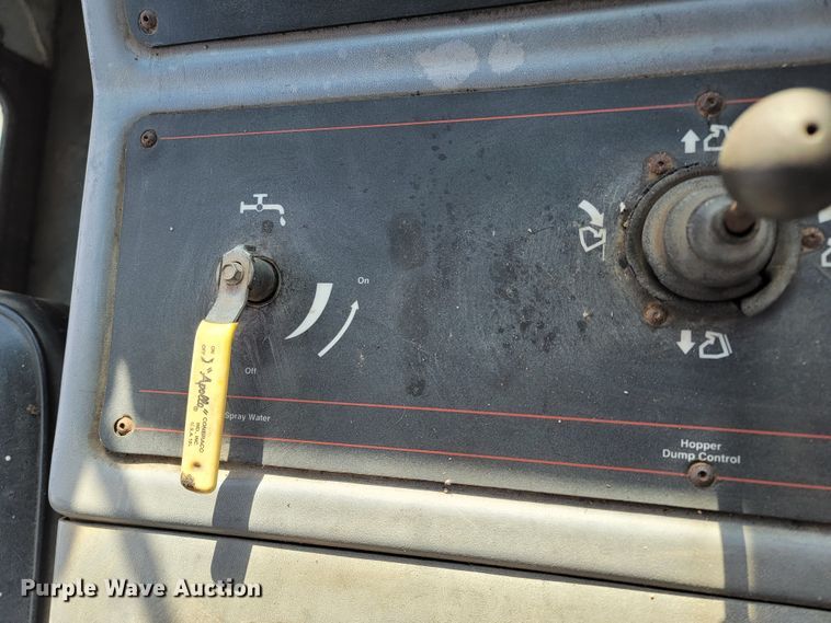 image for item LL9747 2002 Elgin Pelican P  street sweeper