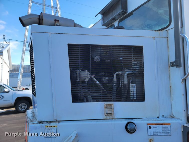 image for item LL9747 2002 Elgin Pelican P  street sweeper