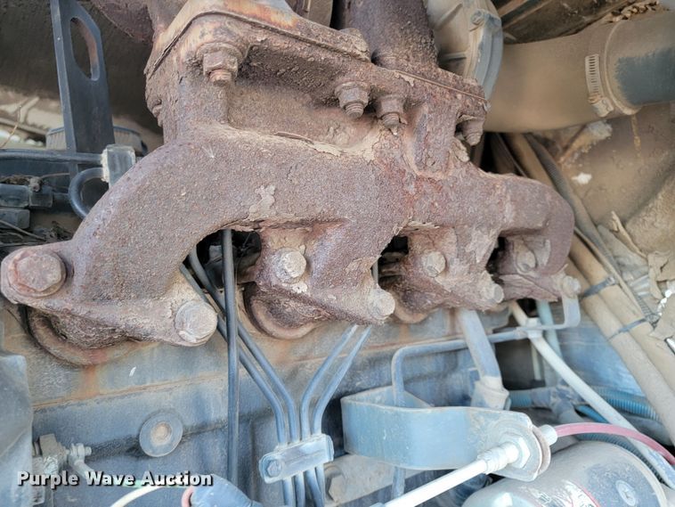 image for item LL9747 2002 Elgin Pelican P  street sweeper