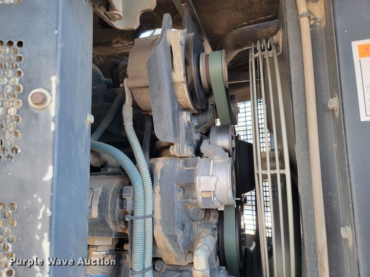 image for item LL9747 2002 Elgin Pelican P  street sweeper