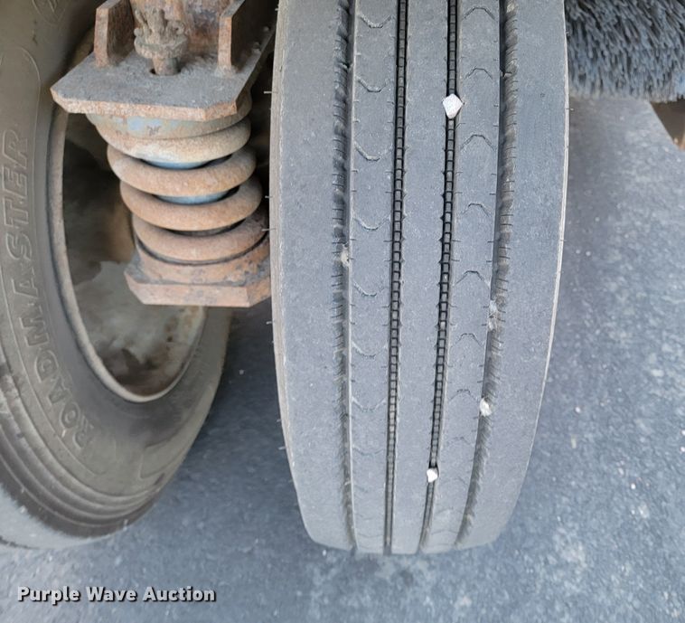 image for item LL9747 2002 Elgin Pelican P  street sweeper