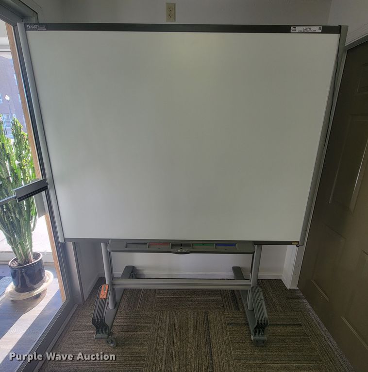 image for item LL9749 Smartboard