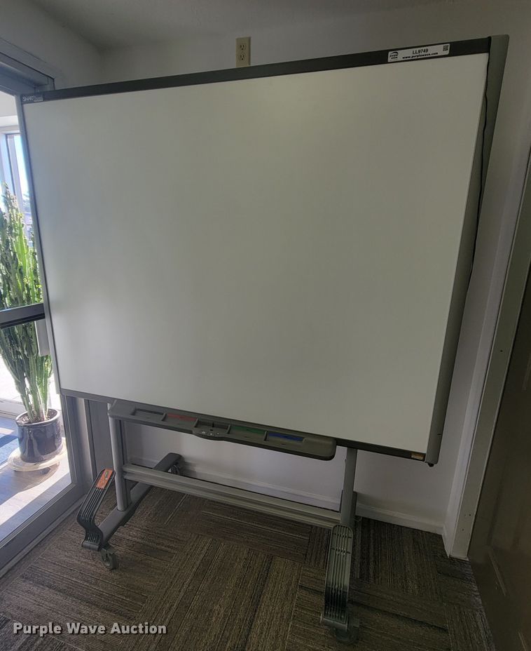 image for item LL9749 Smartboard