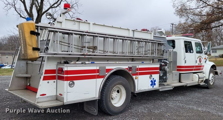 image for item LR9096 1996 International 4900  pumper fire truck