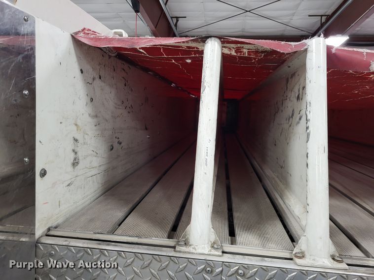 image for item LR9096 1996 International 4900  pumper fire truck