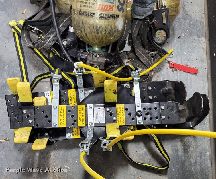 image for item LR9098 (27) Scott air tanks