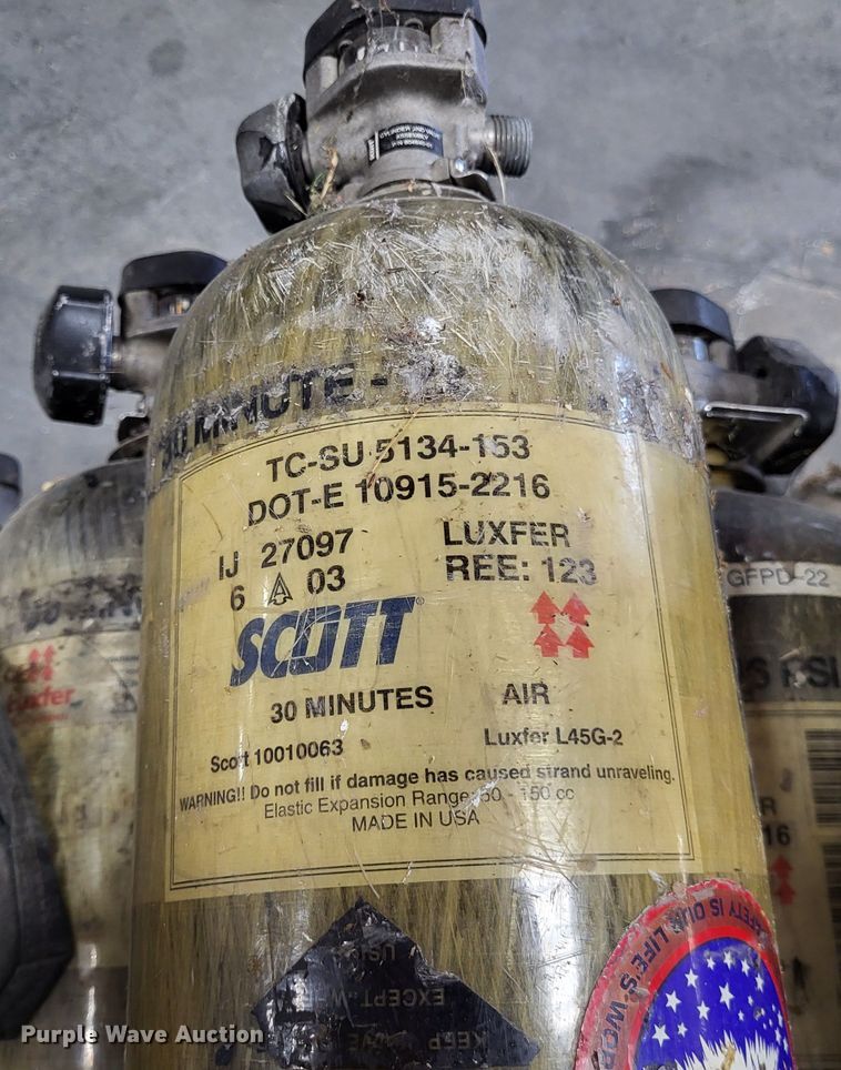 image for item LR9098 (27) Scott air tanks