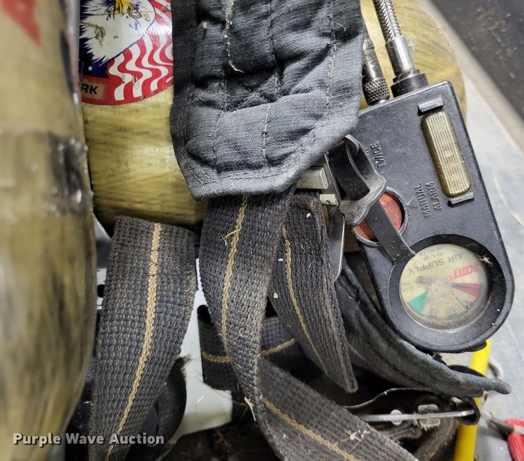 image for item LR9098 (27) Scott air tanks